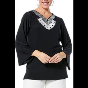 Antthony Women's Embroidered V-Neck Tunic Black - Regular
